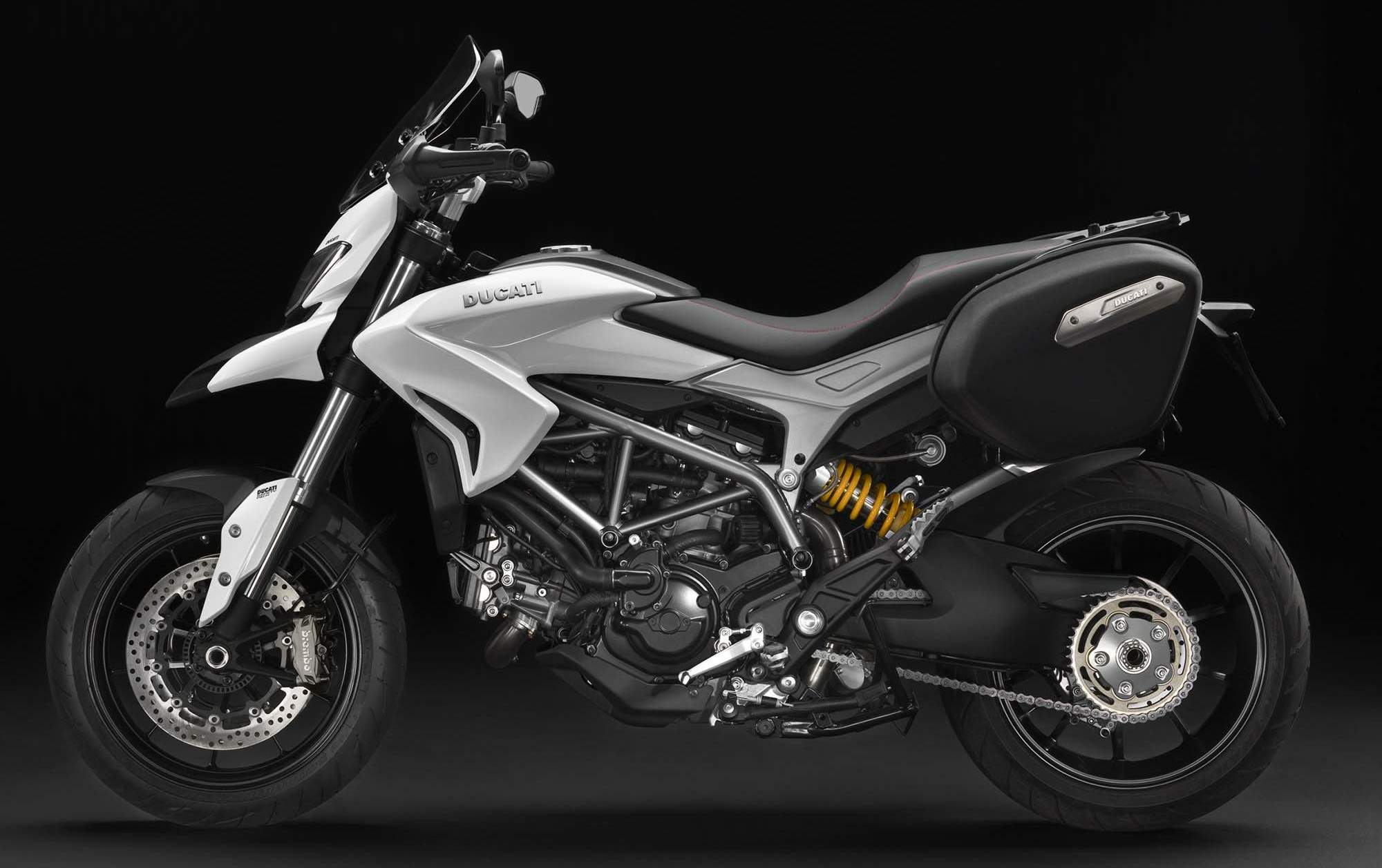 ducati monster 820